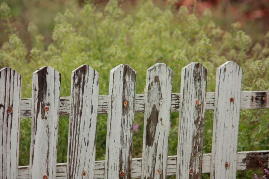 Does Your Fence Need Mending?